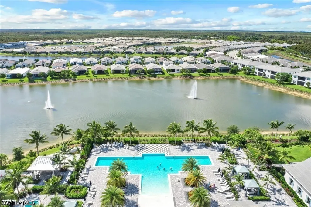 8957 Mustique Lane Naples FL 34114