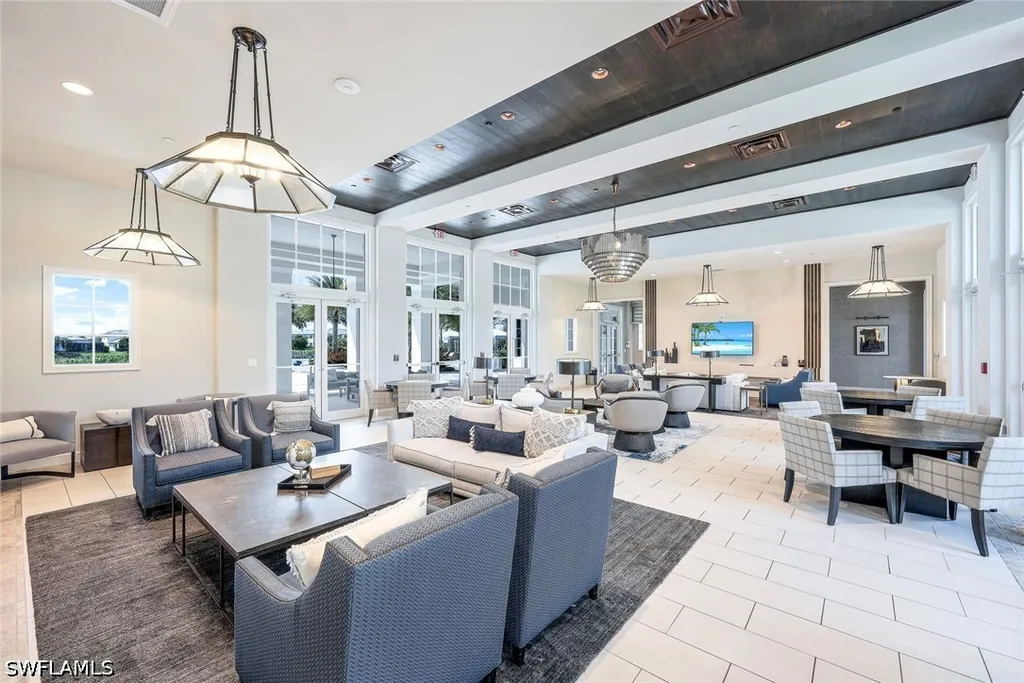 8957 Mustique Lane Naples FL 34114