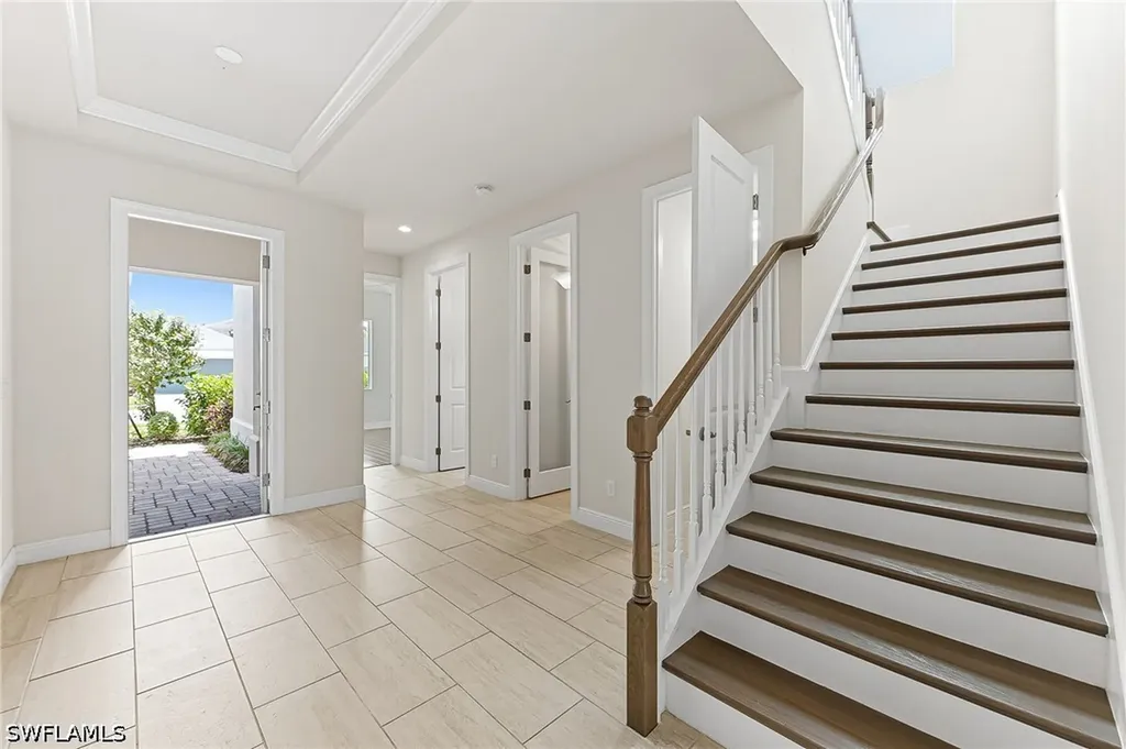 8957 Mustique Lane Naples FL 34114