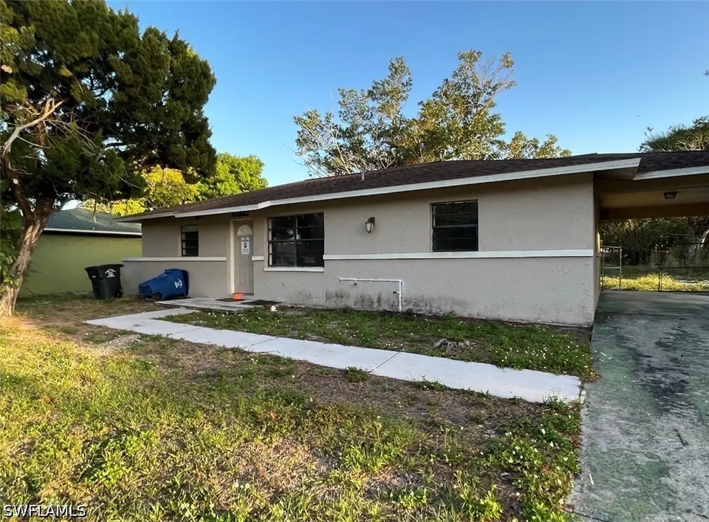 2656 Dr Ella Piper Way Fort Myers FL 33916