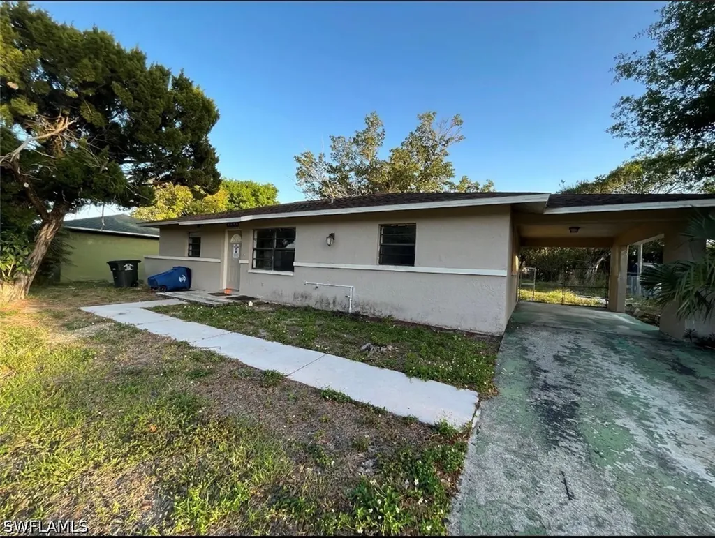 2656 Dr Ella Piper Way Fort Myers FL 33916