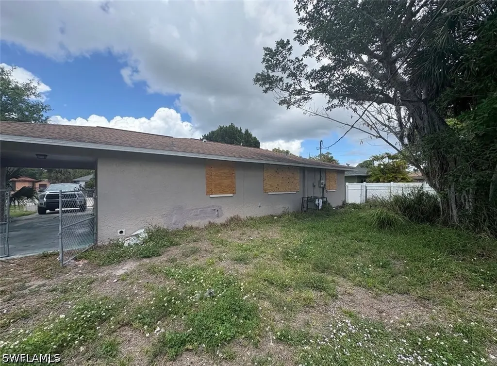 2656 Dr Ella Piper Way Fort Myers FL 33916