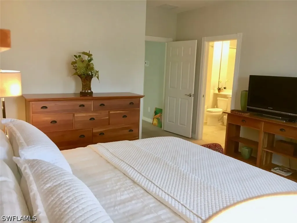 8047 Sorrento Lane Naples FL 34114