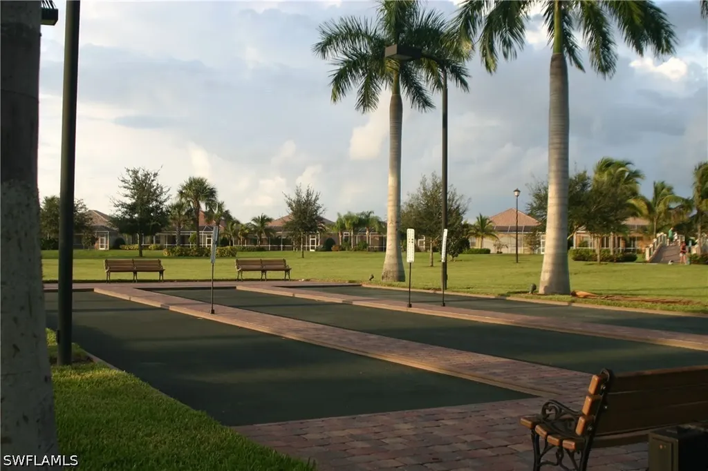 8047 Sorrento Lane Naples FL 34114