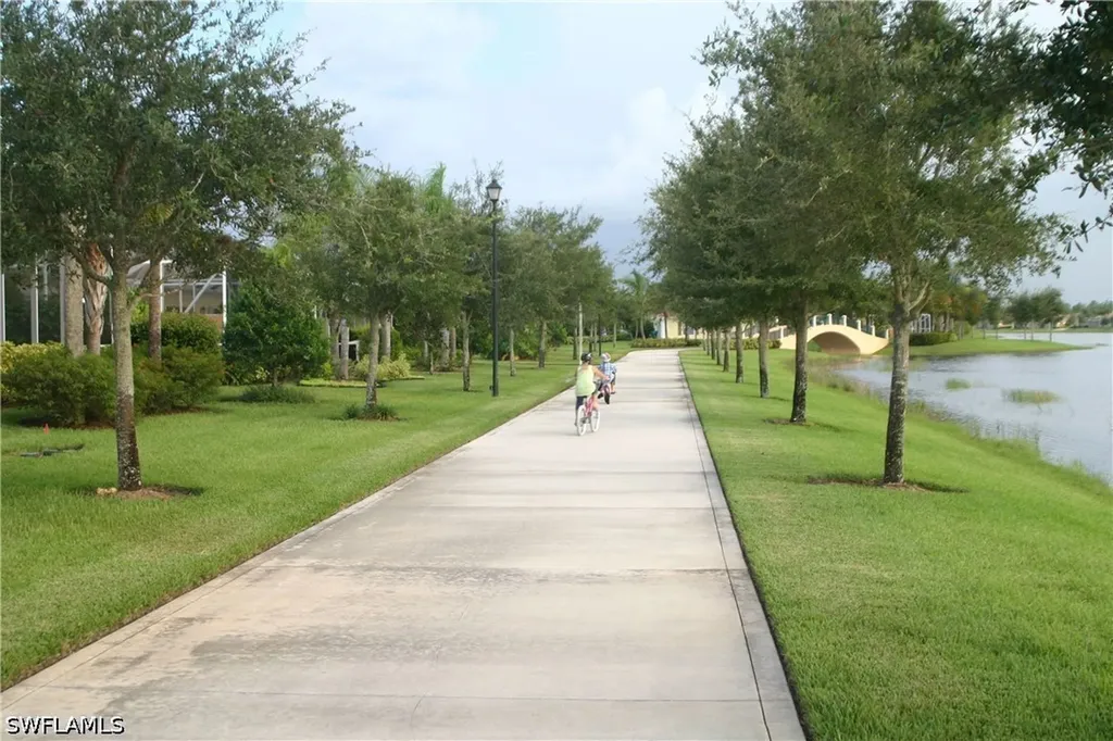 8047 Sorrento Lane Naples FL 34114