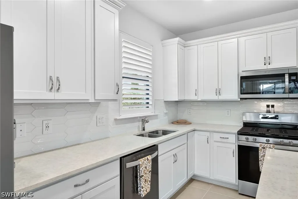 1918 Mesa Lane Naples FL 34120