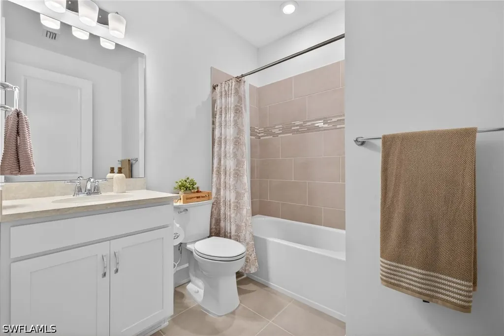 1918 Mesa Lane Naples FL 34120