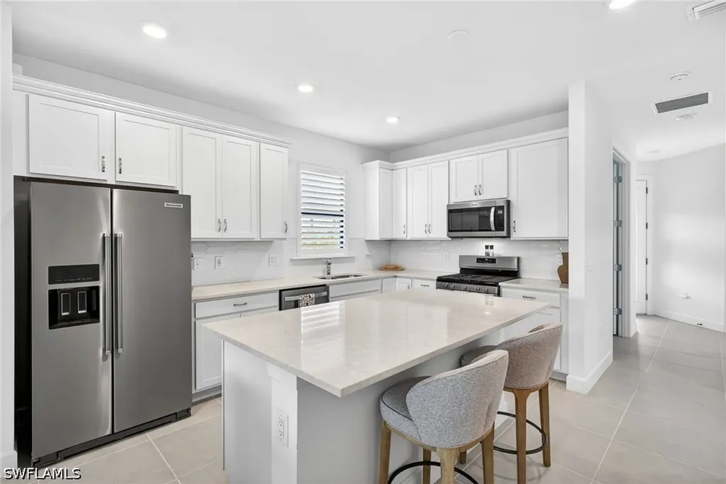 1918 Mesa Lane Naples FL 34120