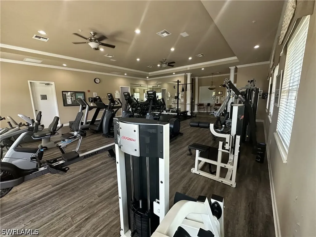 2004 Tarpon Bay Drive N Naples FL 34119