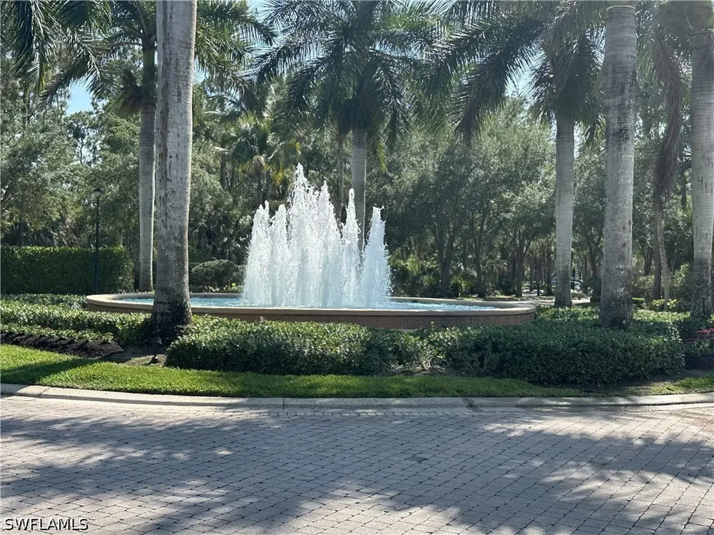 2004 Tarpon Bay Drive N Naples FL 34119