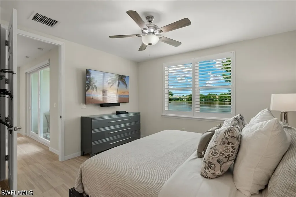 14680 Edgewater Circle Naples FL 34114