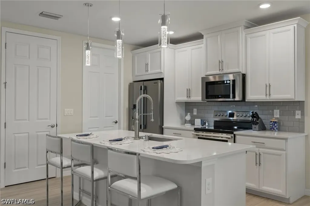 14680 Edgewater Circle Naples FL 34114