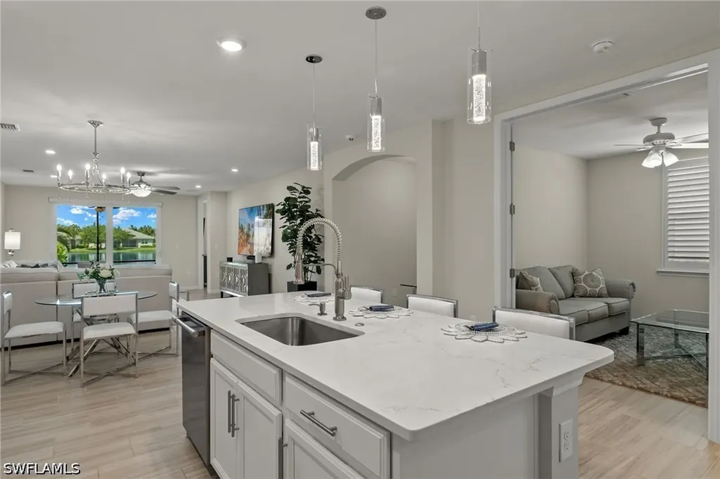 14680 Edgewater Circle Naples FL 34114