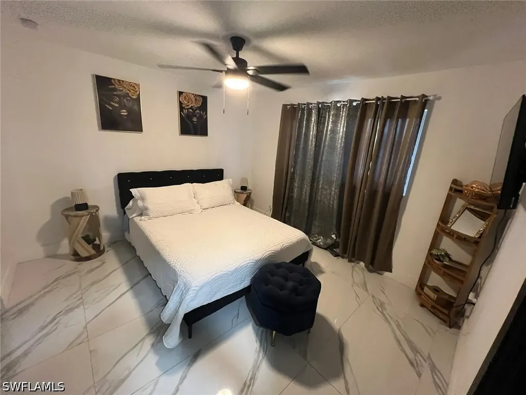 1118 NE Pine Island Lane Cape Coral FL 33909