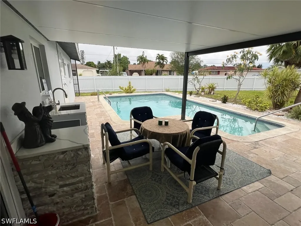 1118 NE Pine Island Lane Cape Coral FL 33909
