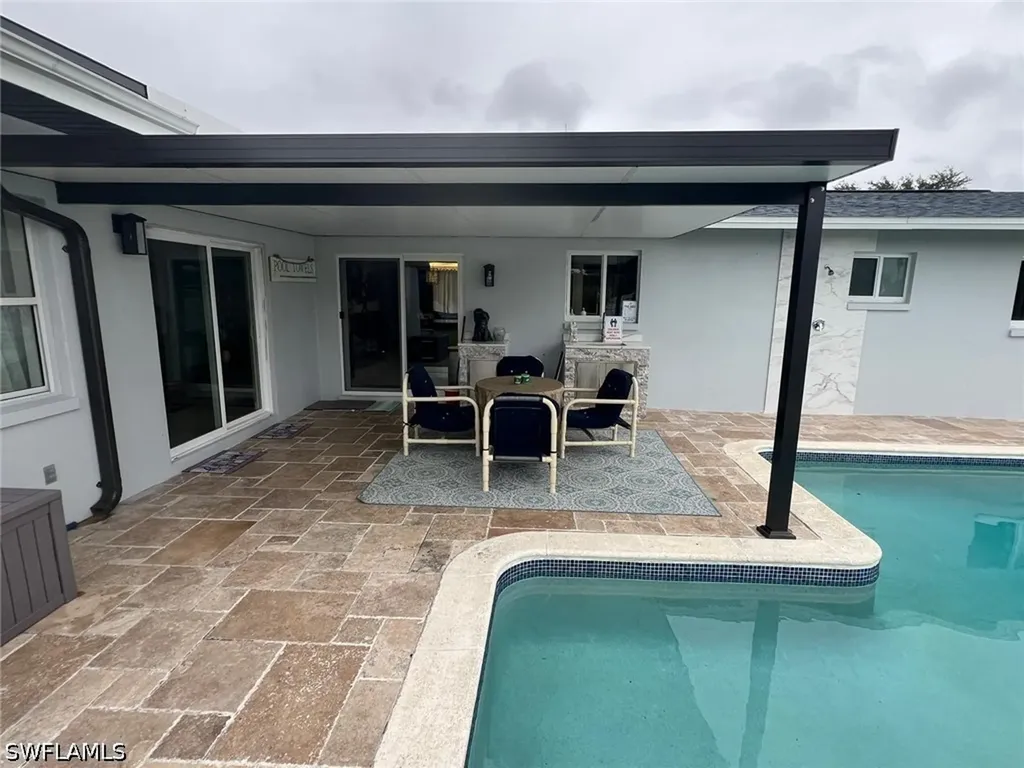 1118 NE Pine Island Lane Cape Coral FL 33909