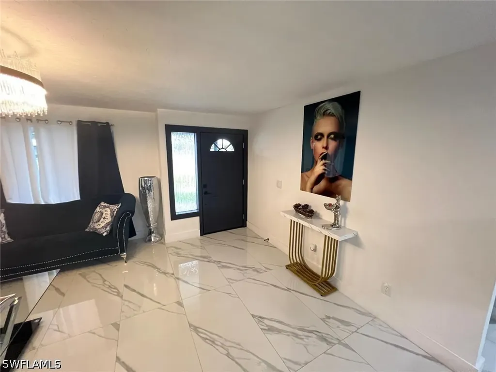 1118 NE Pine Island Lane Cape Coral FL 33909