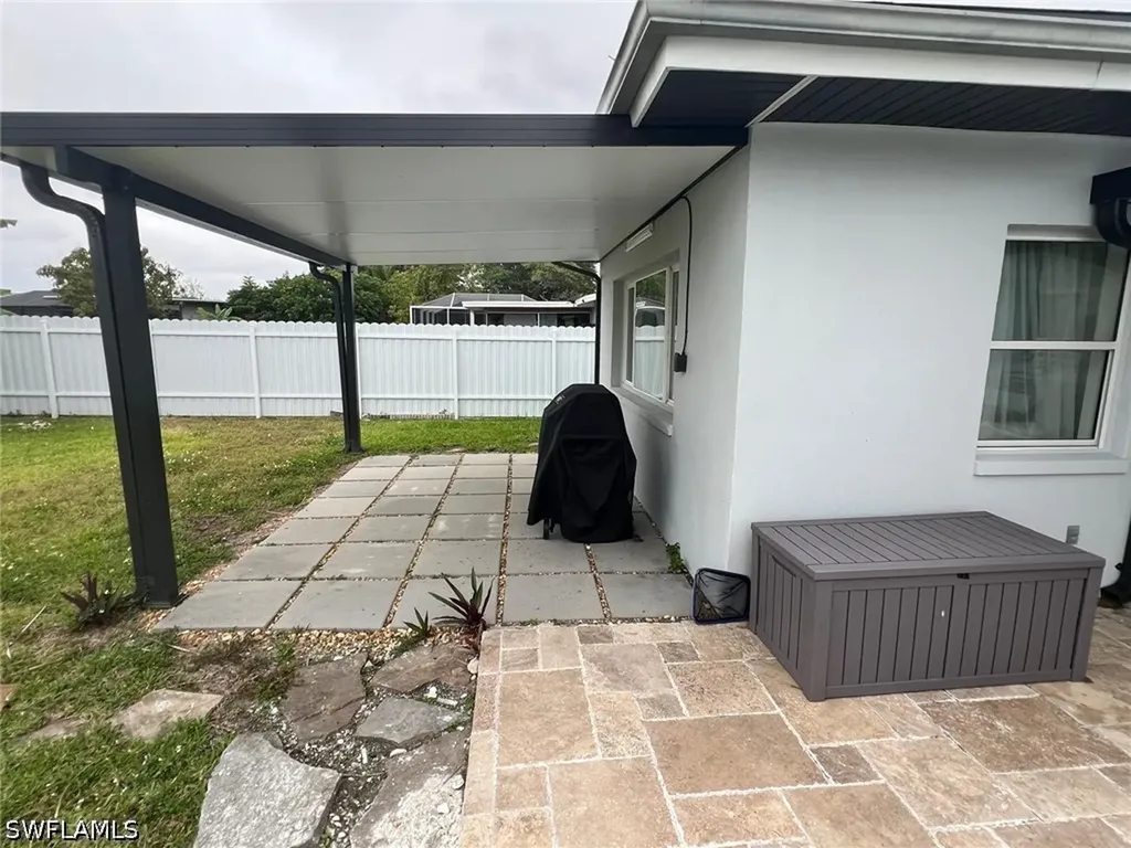 1118 NE Pine Island Lane Cape Coral FL 33909