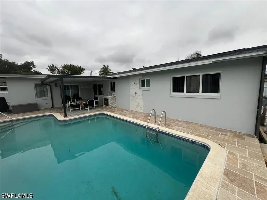 1118 NE Pine Island Lane Cape Coral FL 33909