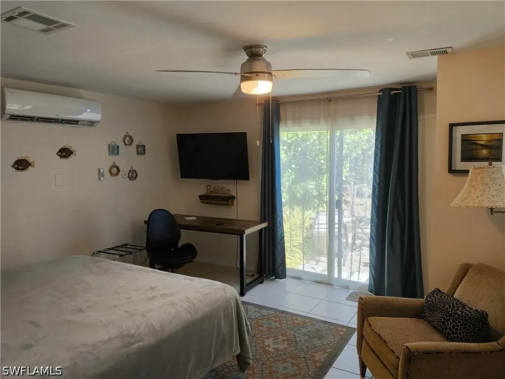 618 107th Avenue N Naples FL 34108