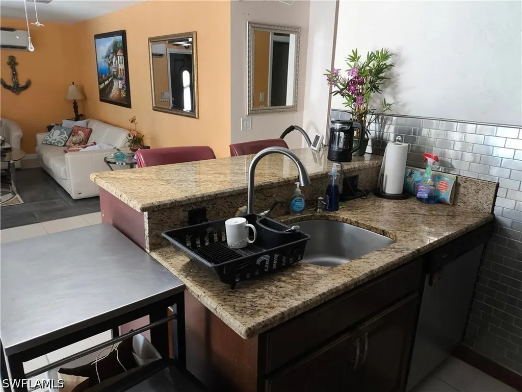 618 107th Avenue N Naples FL 34108