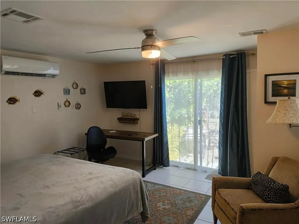 618 107th Avenue N Naples FL 34108