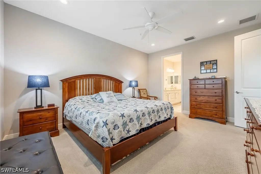 2555 Seychelles Drive Naples FL 34112
