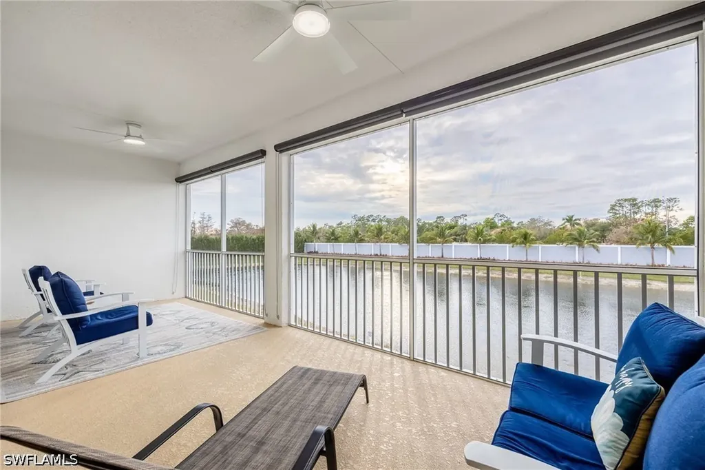 2555 Seychelles Drive Naples FL 34112