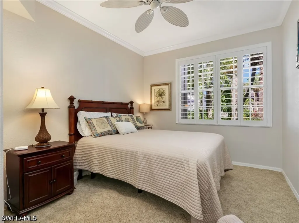 2130 Aberdeen Lane Naples FL 34109