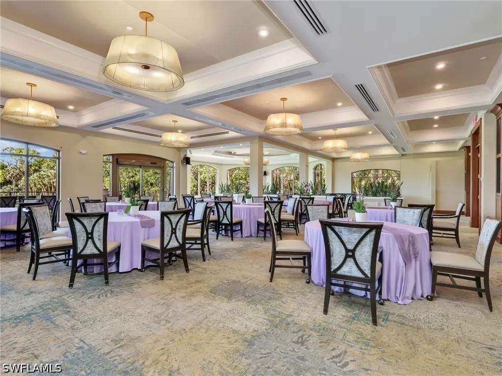 2130 Aberdeen Lane Naples FL 34109
