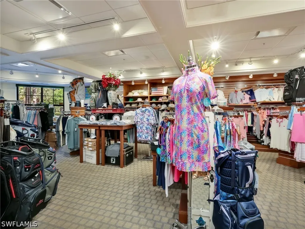 2130 Aberdeen Lane Naples FL 34109