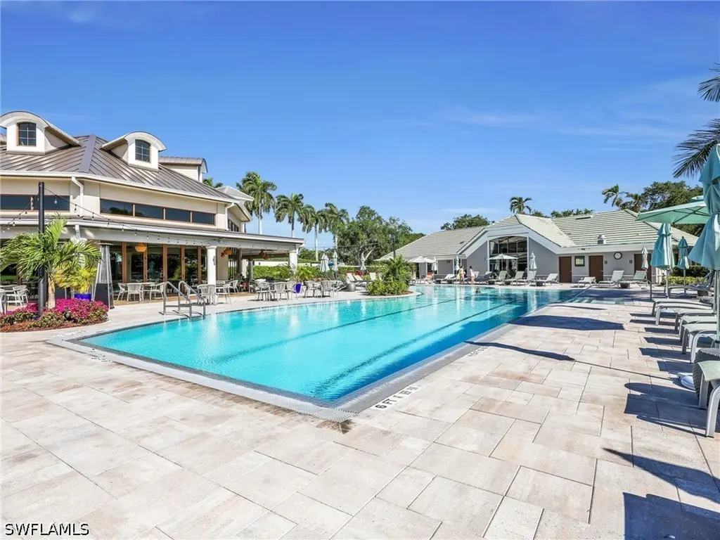 2130 Aberdeen Lane Naples FL 34109
