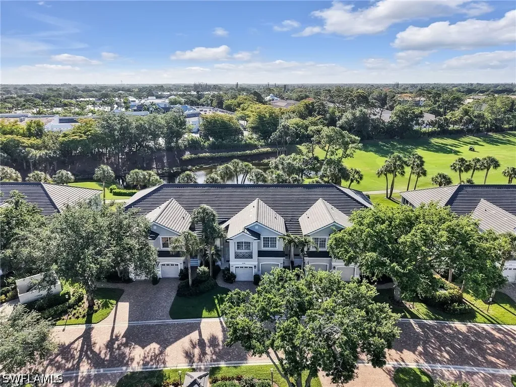 2130 Aberdeen Lane Naples FL 34109
