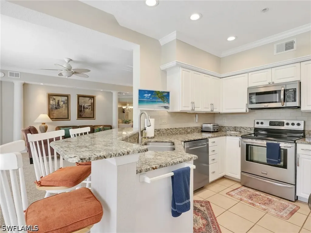 2130 Aberdeen Lane Naples FL 34109