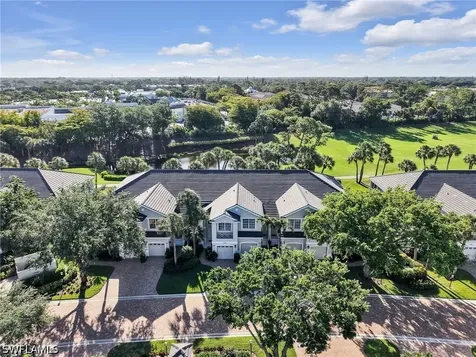 2130 Aberdeen Lane Naples FL 34109