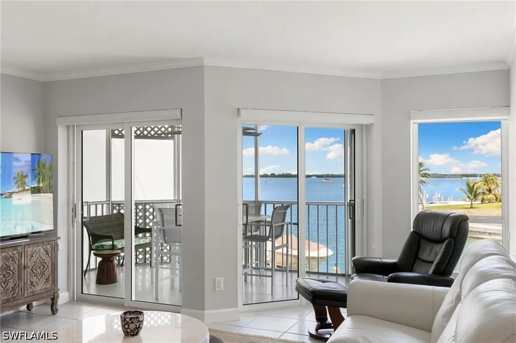 991 N Barfield Drive Marco Island FL 34145