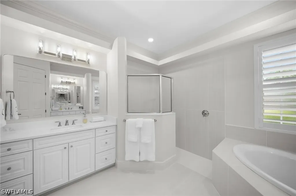 10023 Escambia Bay Court Naples FL 34120