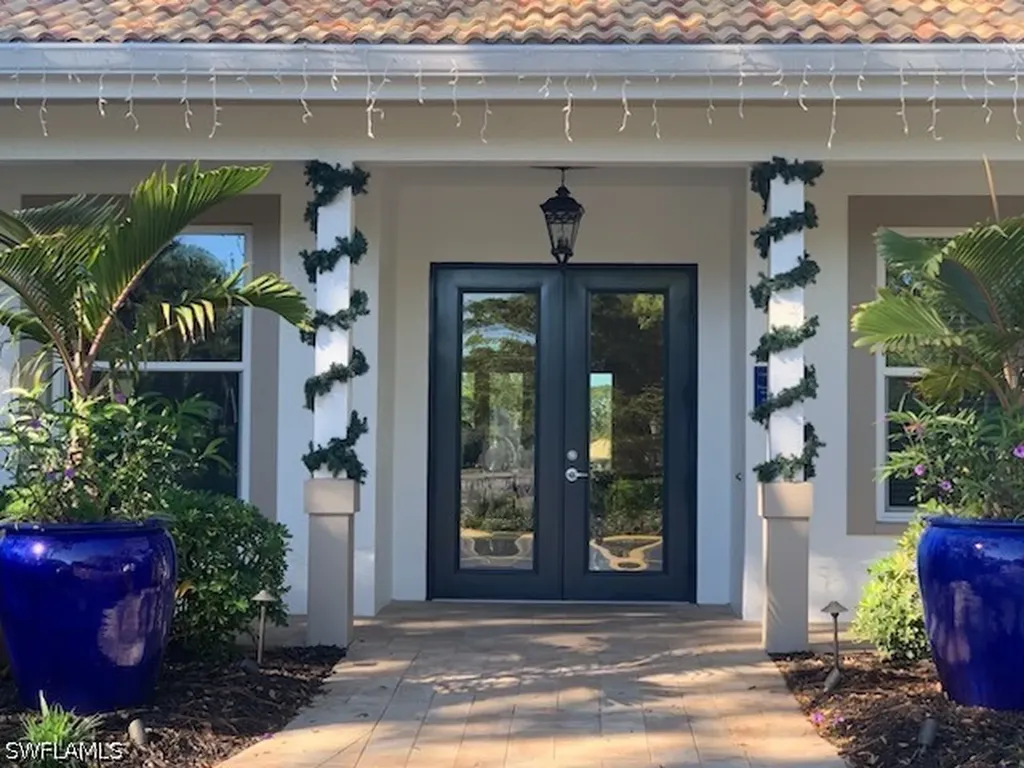 306 Emerald Bay Circle Naples FL 34110