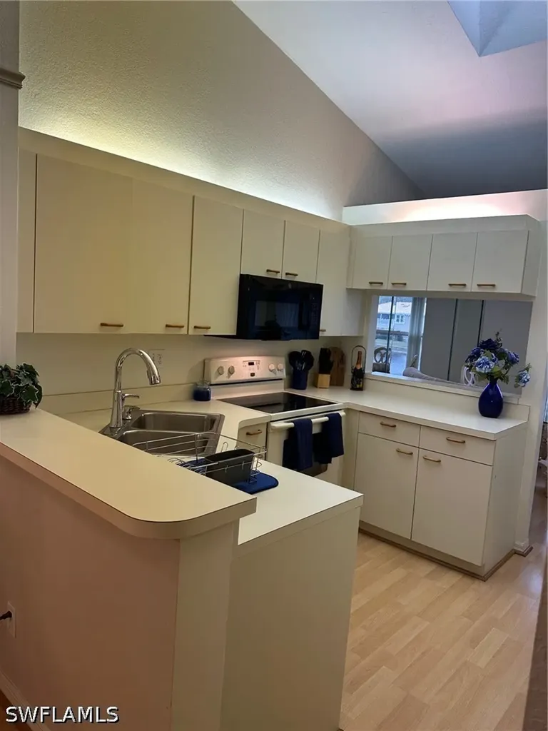 306 Emerald Bay Circle Naples FL 34110