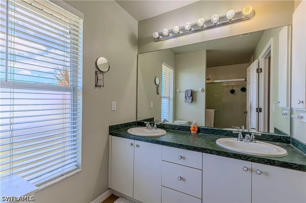 3806 SW 1st Terrace Cape Coral FL 33991