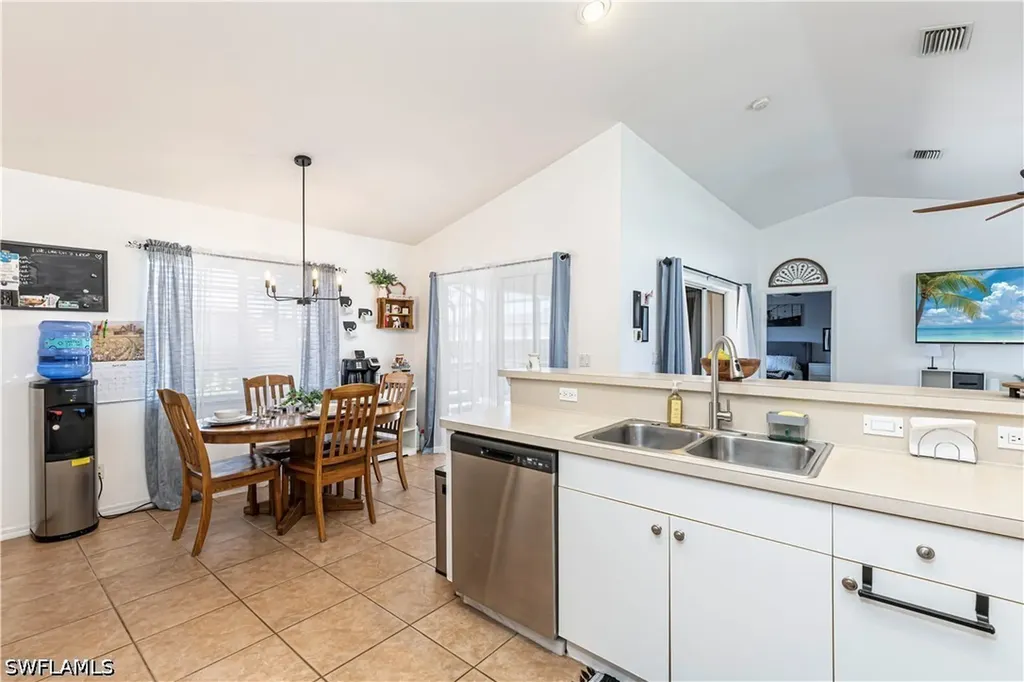 3806 SW 1st Terrace Cape Coral FL 33991