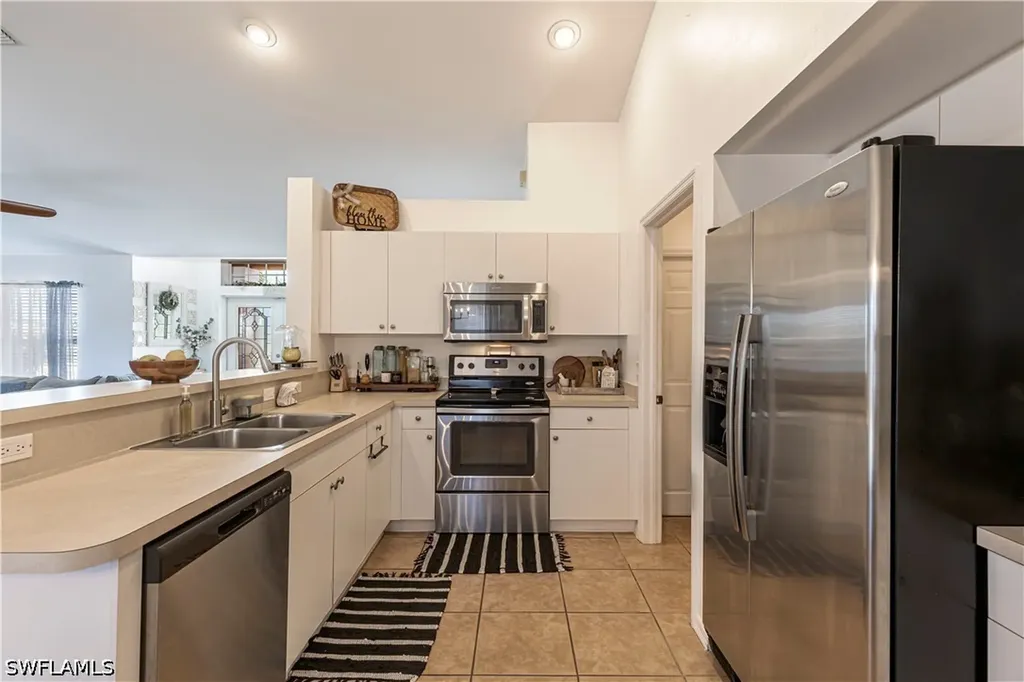 3806 SW 1st Terrace Cape Coral FL 33991