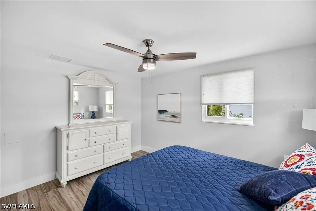 549 94th Avenue N Naples FL 34108
