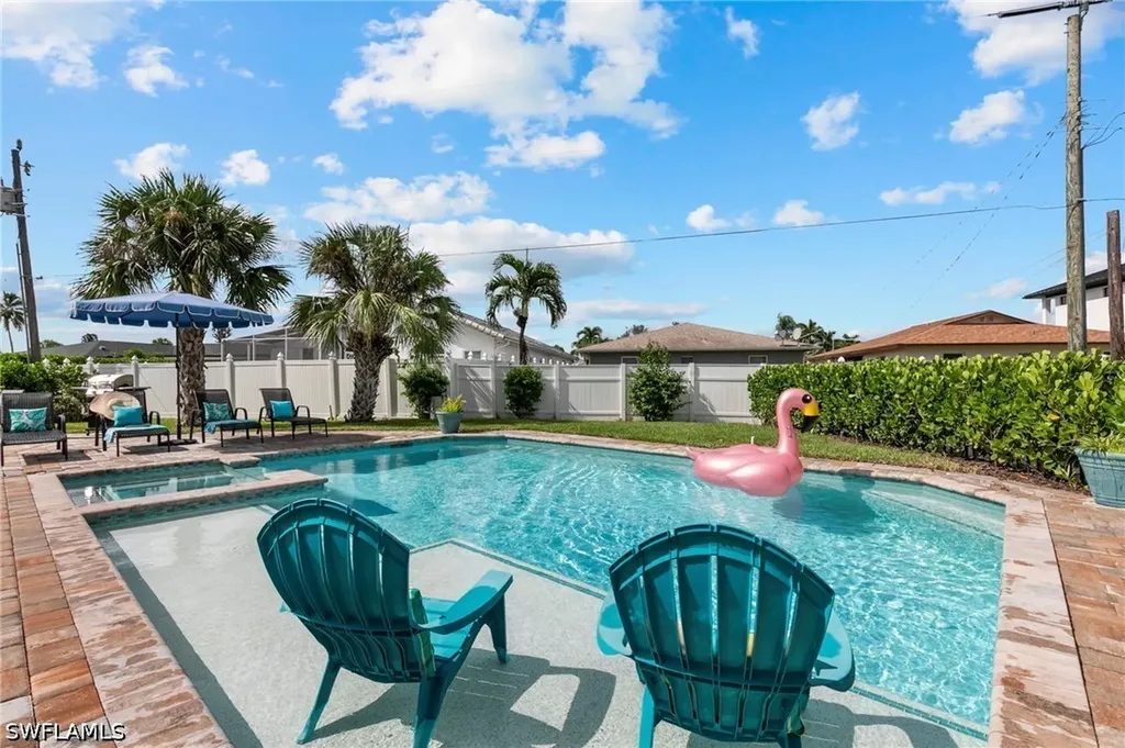 541 94th Avenue N Naples FL 34108