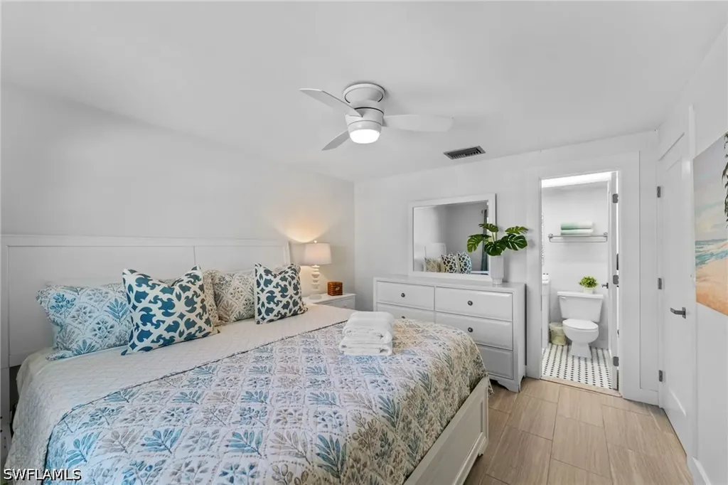 541 94th Avenue N Naples FL 34108