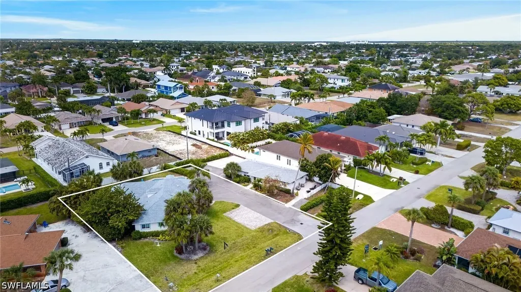 541 94th Avenue N Naples FL 34108