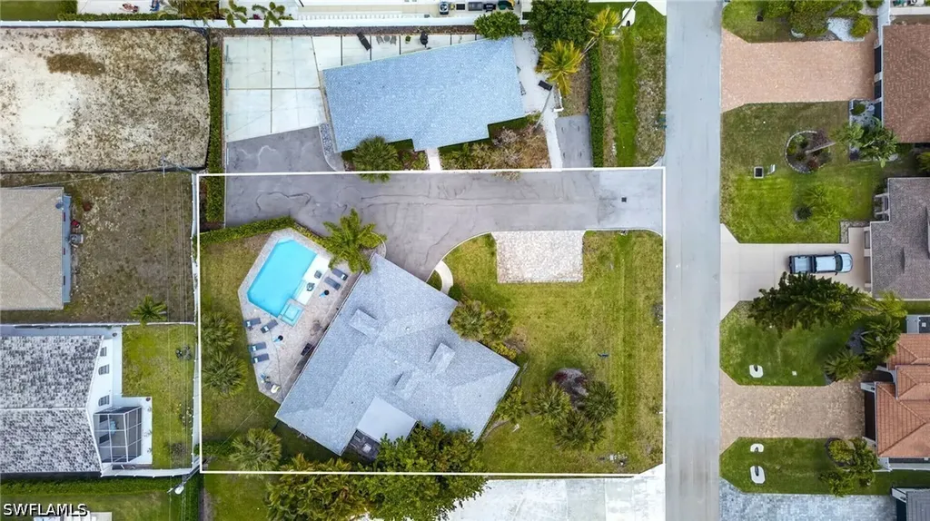 541 94th Avenue N Naples FL 34108