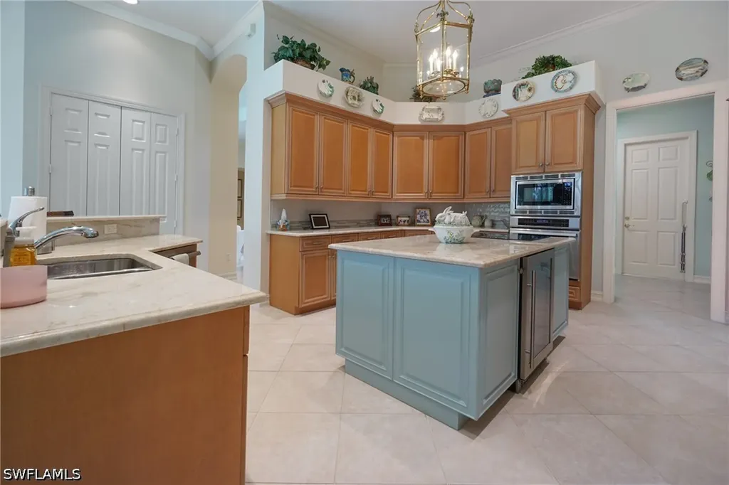 710 Shadow Lake Lane Naples FL 34108