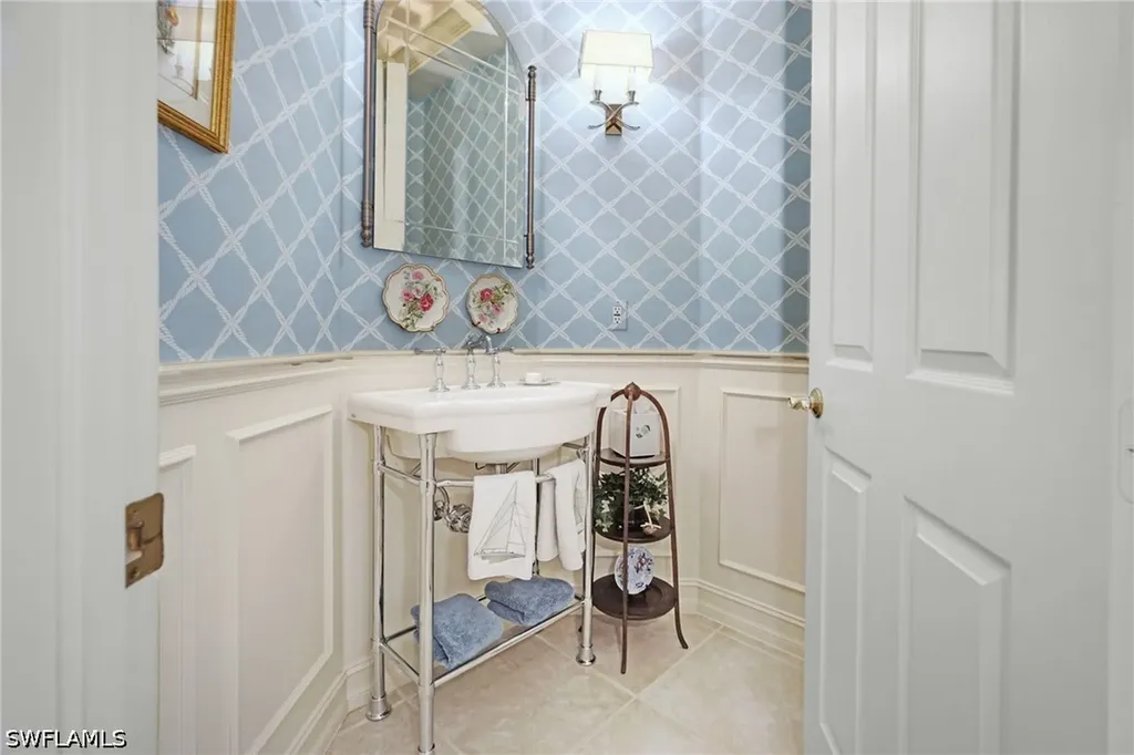 710 Shadow Lake Lane Naples FL 34108