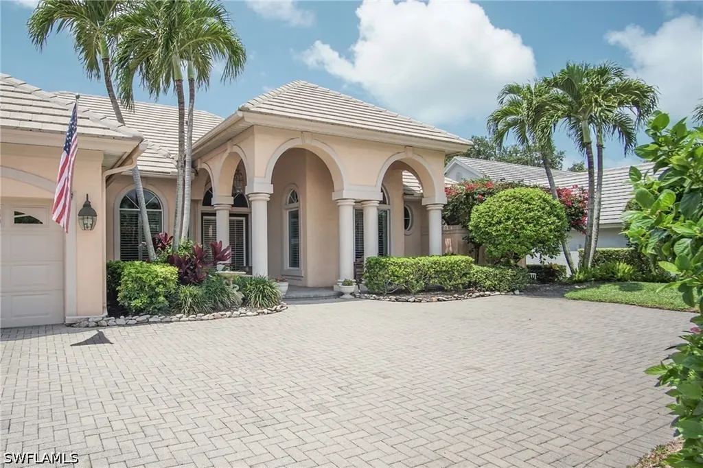 710 Shadow Lake Lane Naples FL 34108